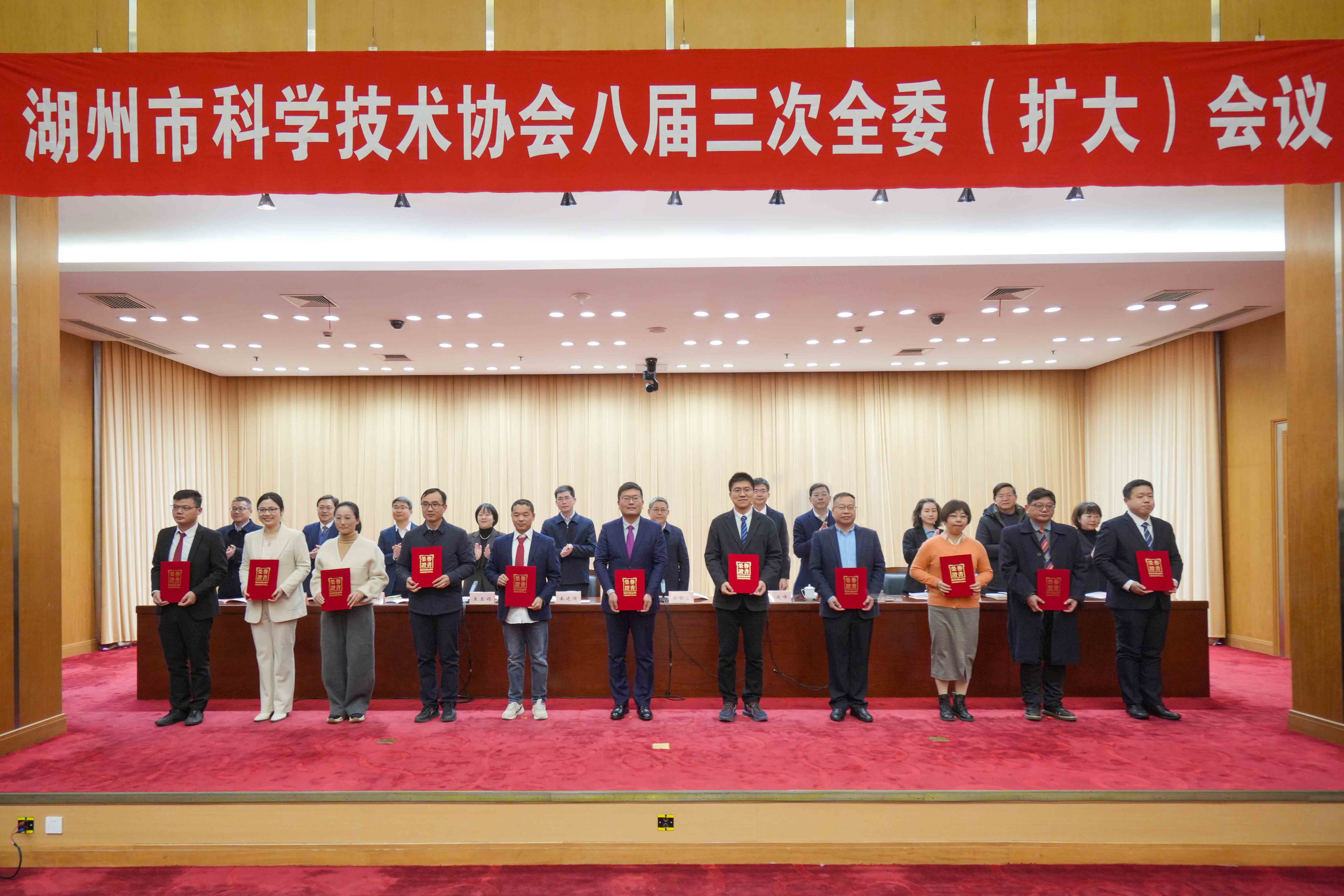 1751528175437.jpg 1751528175437.jpg